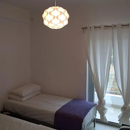 Ilios H&e House