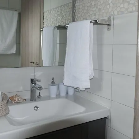 Ilios H&e House Apartment *